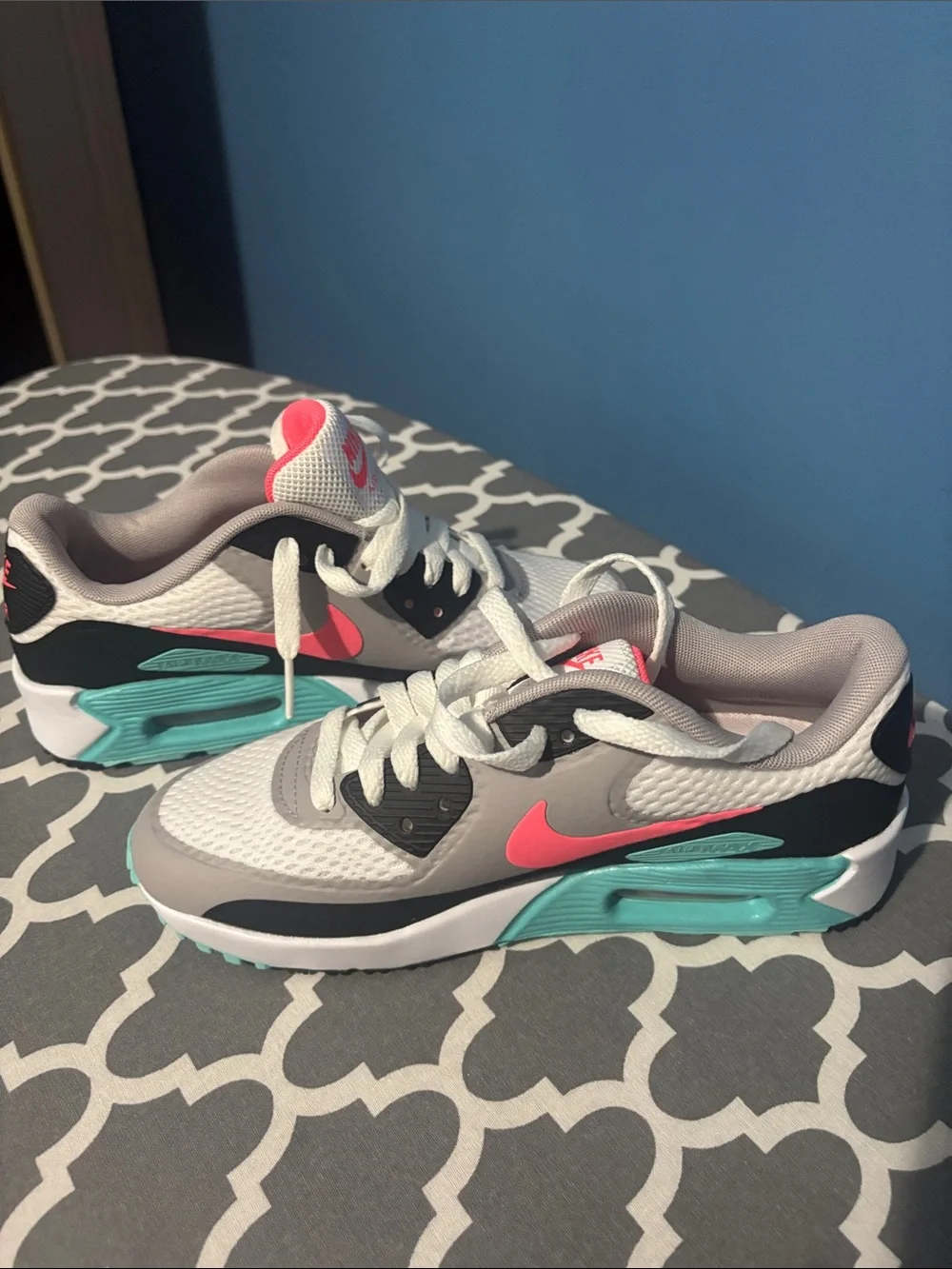 Nike Air Max Kids White, Gray & Pink Sneakers